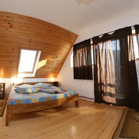 Guest house Vila Sucu